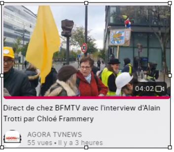 Chloé F. devant les locaux de BFM TV pour Agora TV 1